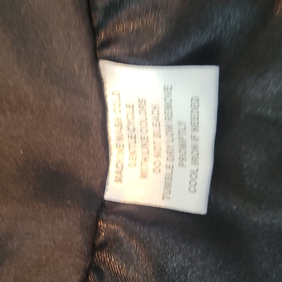 French Laundry faux fur vest - Picture 4 of 4